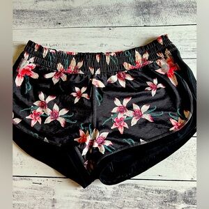ROXY reversible shorts Sz Lg
